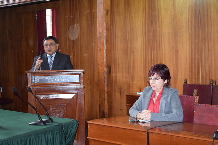 Dr. Amrico Guevara Prez, rector de la UNALM y Dra. Patricia Gil Kodaka, Vicerrectora de Investigacin