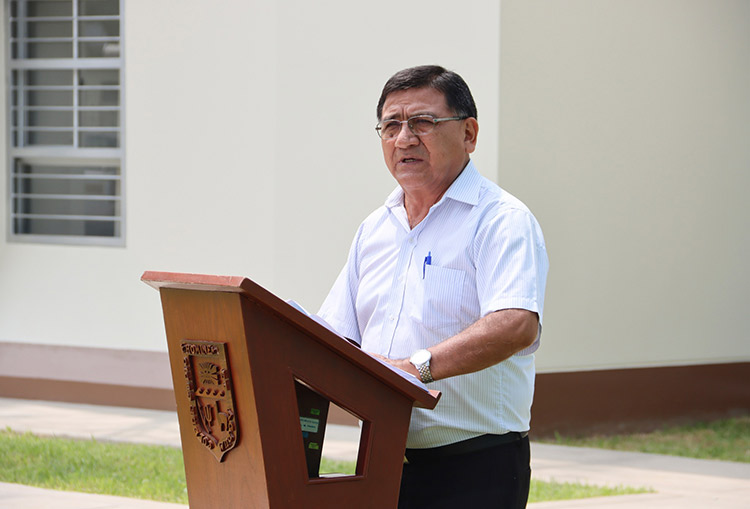 Dr. Amrico Guevara Prez