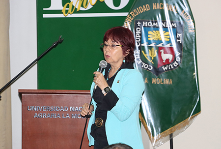 vicerrectora, Dra. Patricia Gil Kodaka