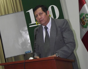 Rector de la UNALM felicita por adelantado a las Secretarias Molineras.