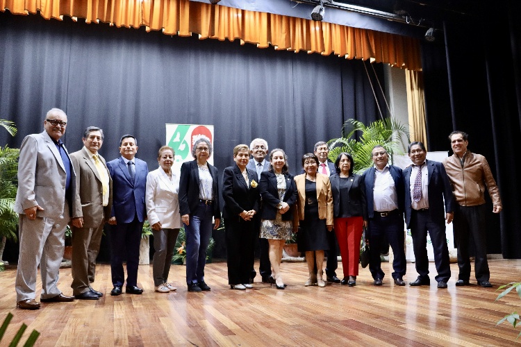 docentes cesantes, personal técnico y administrativo