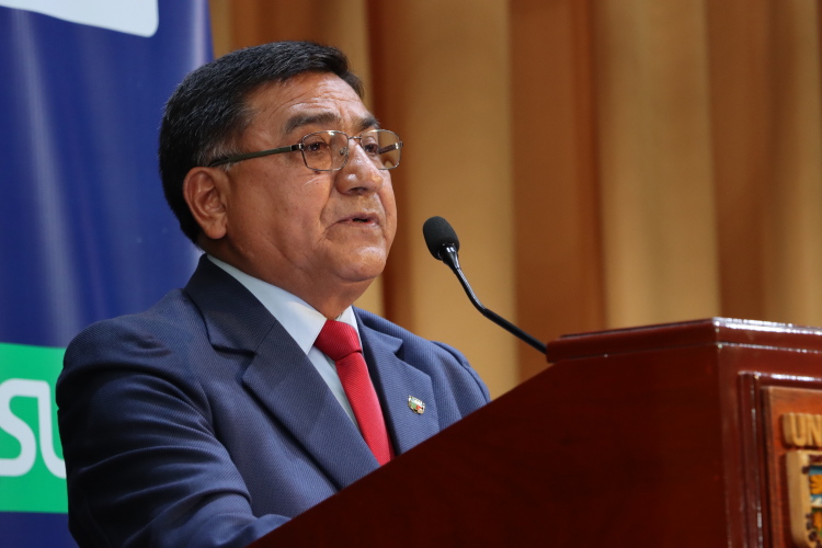 Dr. Américo Guevara Pérez, rector de la UNALM