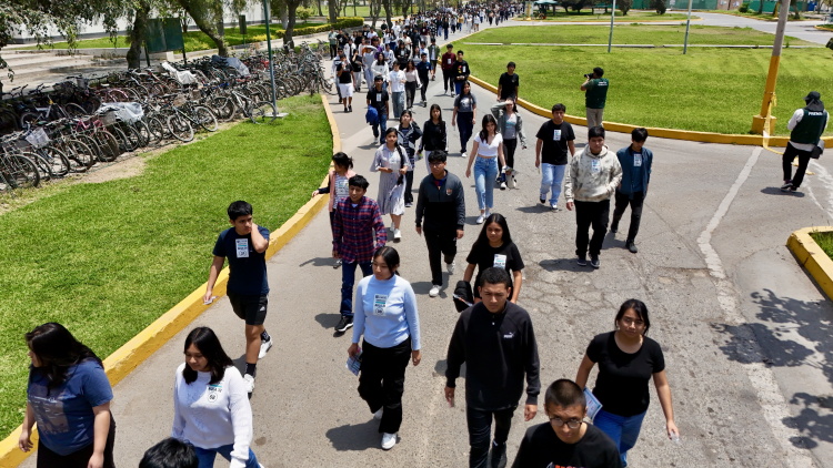 Cientos de postulantes de Lima, Ayacucho y Oxapampa participaron en el primer examen descentralizado de la UNALM