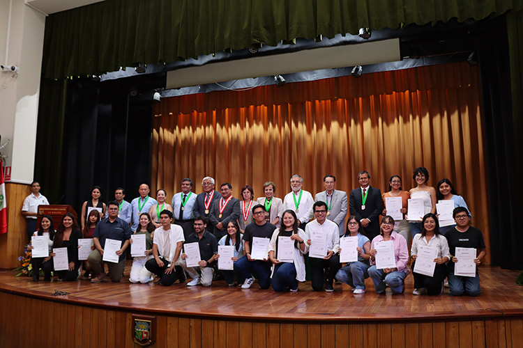 inauguracion año académico 2025
