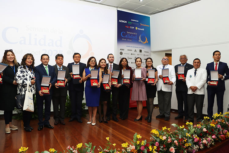 IRD Satipo recibe reconocimiento oficial por certificación HACCP 