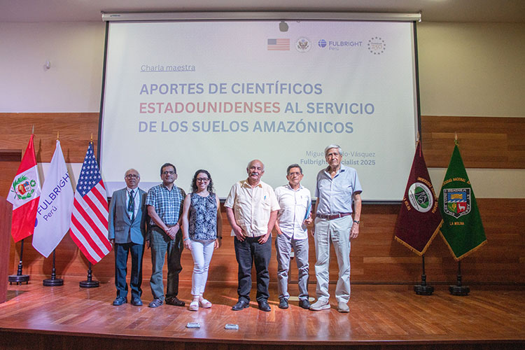 Docentes invitados de la charla magistral