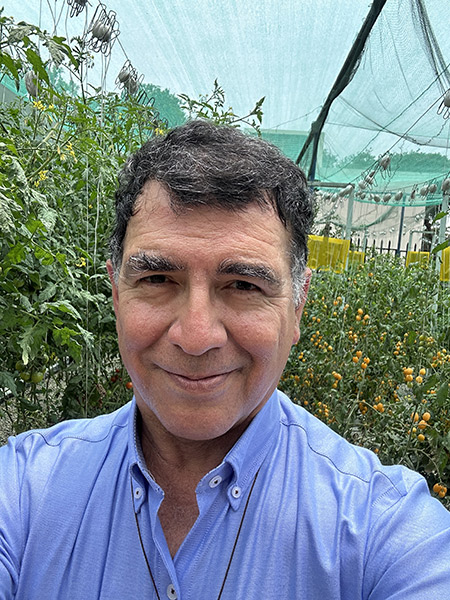Dr. Alfredo Rodríguez Delfín
